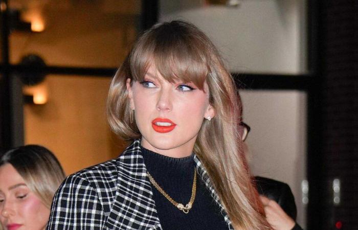 Taylor Swift trug einen lässigen Outfit-Trend mit Gucci-Heels