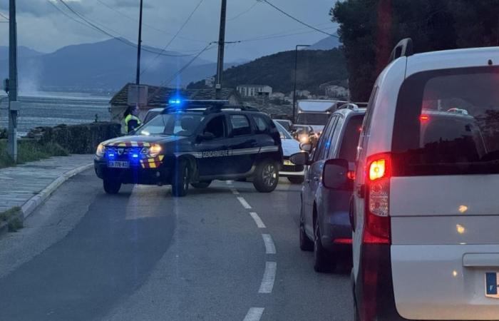 Route nach Kapstadt gesperrt und Flüge gestrichen