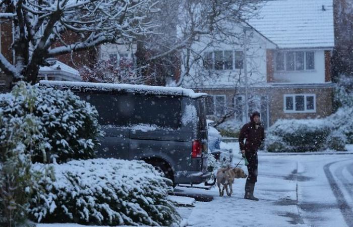 Wetter in Großbritannien: Neue Schnee- und Eiswarnungen ausgegeben, da Meteorologen vor weiteren Reiseunterbrechungen warnen | Britische Nachrichten