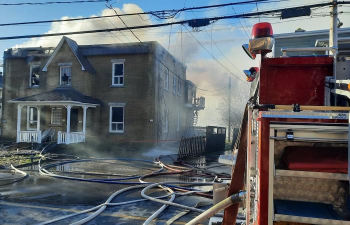 Ein Brand verwüstet ein Wohnhaus in Nicolet