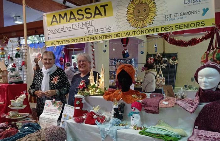 Saint-Sylvestre-sur-Lot. Die Amassat-Weihnachtsstände