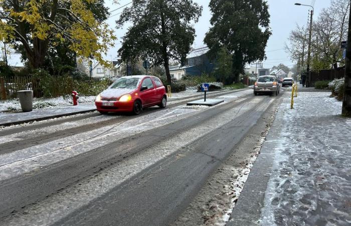 DIREKT. Schnee in Rennes, Fougères, Saint-Brieuc, Eis auf den Straßen, starker Wind.