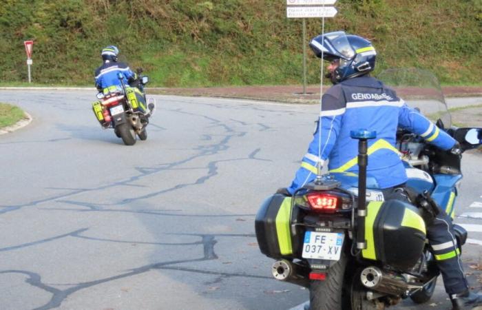 Alkohol, Drogen … Die Gendarmerie führt eine große Straßenkontrolle durch