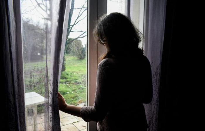 „Ich habe meine Periode durch meinen Nabel“, Chloé, 24, profitierte von einem ersten Erfolg in Frankreich, bei dem ihre Gebärmutter gerettet wurde