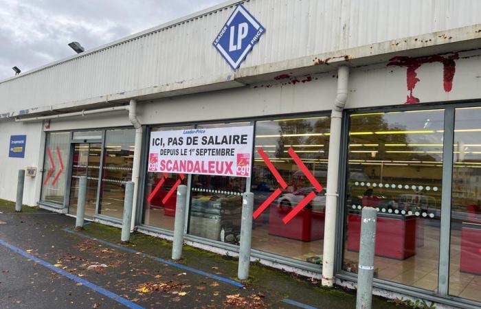 Supermarktangestellte ohne Lohn für 2 Monate