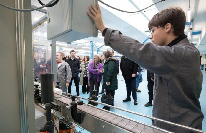 CHENÔVE: Die Berufsoberschule trägt den Namen Roland Carraz