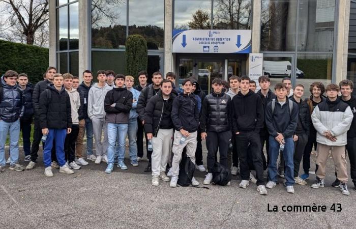 Monistrol-sur-Loire: Schlossstudenten besuchen Unternehmen