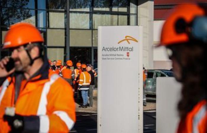 Angesichts der drohenden Schließung setzen die Mitarbeiter des ArcelorMittal-Standorts in Denain ihren Streik bis mindestens Montag fort