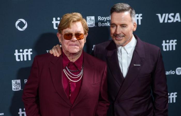 Elton John floppt am Broadway… Matthew McConaughey geht eine riskante Wette ein und gewinnt…