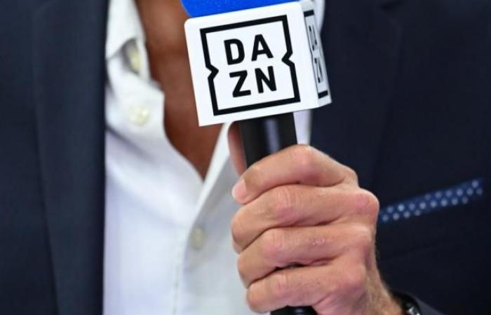 Die beiden Spiele der Blues gegen Zypern laufen klar auf DAZN, eine dauerhafte Lösung steht noch aus