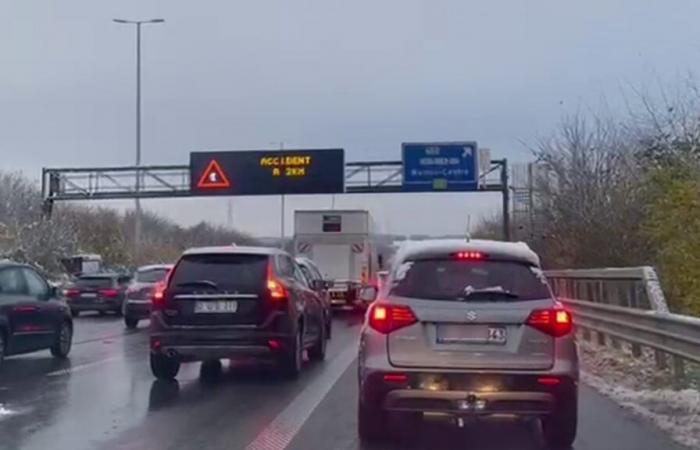 Schnee und Eis: zahlreiche Unfälle an diesem Donnerstagmorgen, 485 km kumulierter Stau