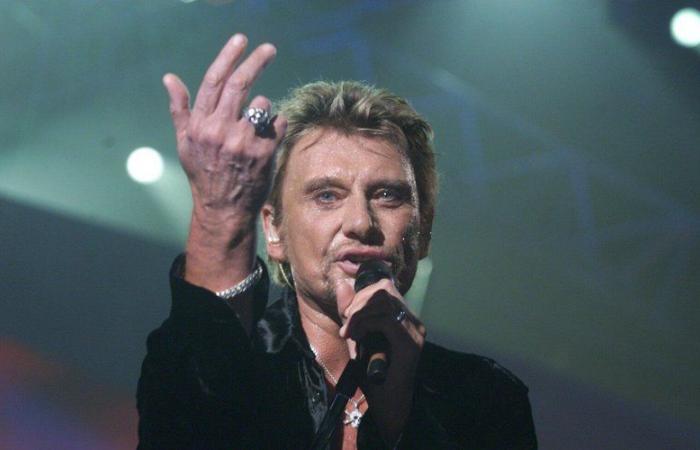 Ein neues Lied von Johnny Hallyday enthüllt… einen Monat vor Weihnachten