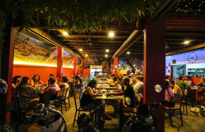 Alkoholvergiftung in Laos: Amerikanische und australische Touristen sterben, Zahl der Todesopfer steigt auf 4