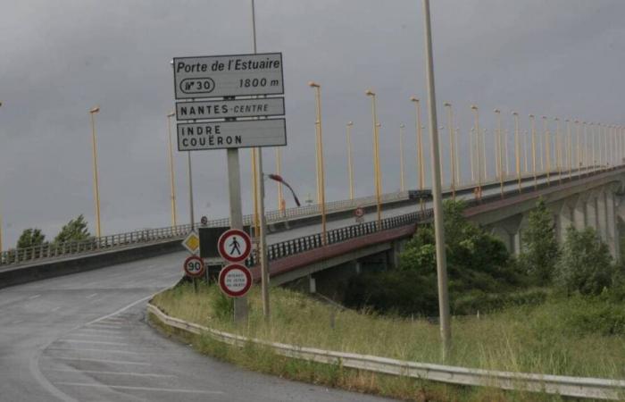 Sturm Caetano. Die Brücken Cheviré und Saint-Nazaire sind vollständig für den Verkehr gesperrt