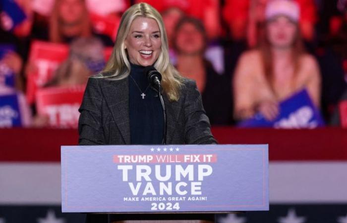 Pam Bondi: Hauptbefürworterin von Trumps falschen Wahlbehauptungen für 2020 soll nach Gaetz-Rückzug Chefin des Justizministeriums werden | US-Nachrichten