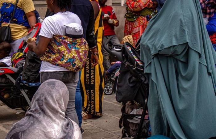 Studenten auf der Straße in Paris: Neuer Kampf im Rat um Familienunterkünfte