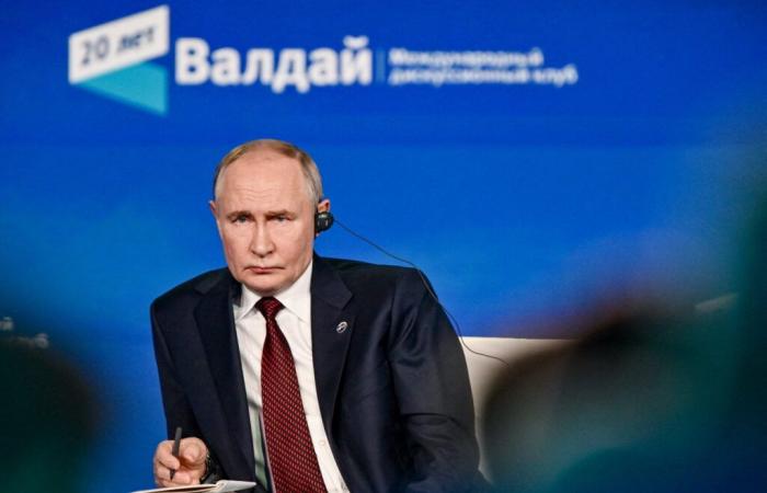 Wladimir Putin beschwört das Gespenst eines „globalen“ Konflikts, nachdem er eine neue Waffe auf die Ukraine abgefeuert hat