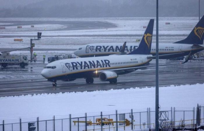 Der Flughafen Manchester warnt davor, dass Flüge aufgrund von Eis und Schnee gestrichen werden könnten | Britische Nachrichten