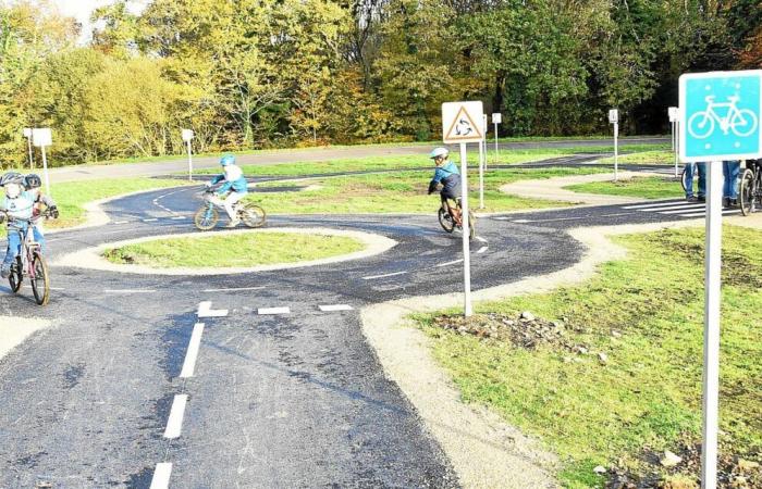 In Quimperlé gibt es eine Strecke, um Kindern das Reisen mit dem Fahrrad beizubringen