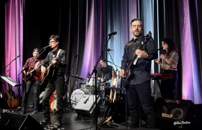 Eine musikalische Explosion zur Albumvorstellung von Rick et les Bons Moments im Salle d’Youville in Quebec