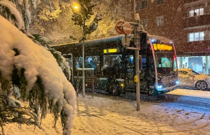 Ab 21 Uhr fuhr kein Bus mehr – Basler blieb nur teure Uber-Fahrt