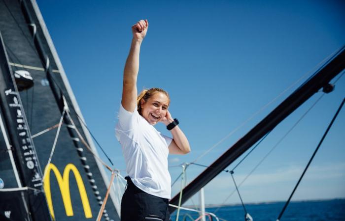 Mehr als 800.000 Fans in wenigen Tagen, Violette Dorange, Kapitänin der Vendée Globe, lässt die Herzen in den sozialen Netzwerken kentern