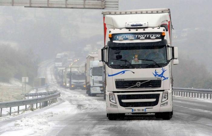 Schnee-Eis: Die Präfektur Manche hat beschlossen, die Aufhebung des Fahrverbots für schwere Nutzfahrzeuge „aufzuschieben“.