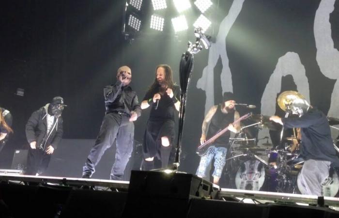 Korn und Slipknot auf der Bühne beim Graspop Metal Meeting