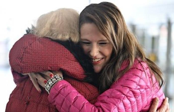 [EN IMAGES] Sie verlässt Frankreich, um bei ihrem Lieblingsschriftsteller in Quebec zu leben