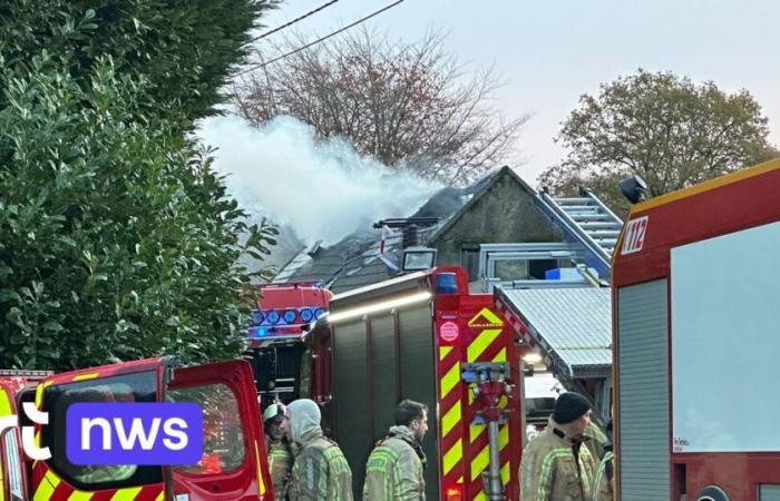 Bei Hausbrand in Heppen kommt eine Person ums Leben