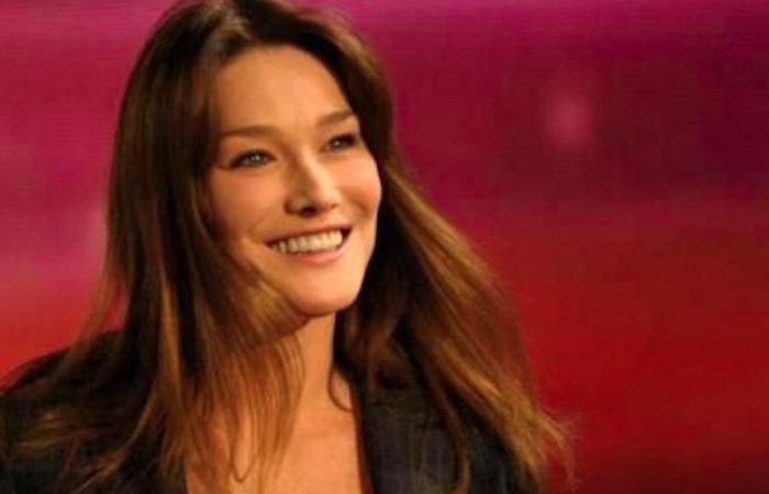 Takieddine-Affäre: Carla Bruni-Sarkozy gibt zu, ein geheimes Telefon besessen zu haben