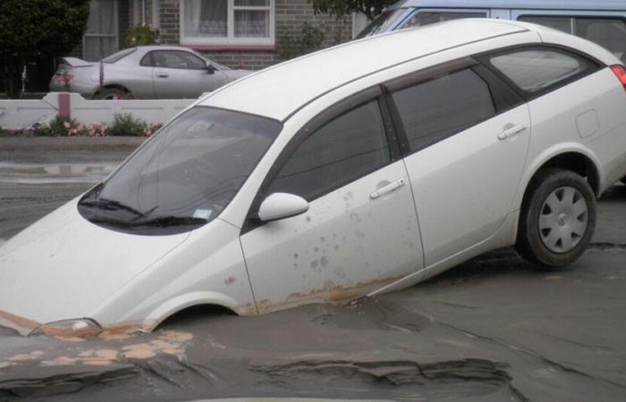 Ein 15-Meter-Loch verschluckt ein Auto in Pas-de-Calais!