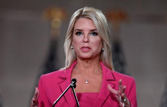 Trump-Regierung: Wer ist Pam Bondi, die nach dem Rückzug des spaltenden Matt Gaetz in das Justizministerium berufen wurde?