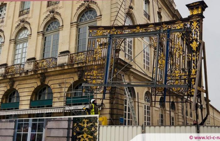 zwei Tore der „goldenen Türen“ der Place Stanislas entfernt