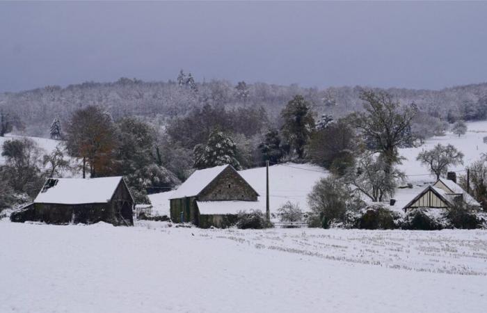 nach Wind und Schnee Häuser ohne Strom