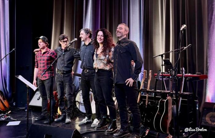 Eine musikalische Explosion zur Albumvorstellung von Rick et les Bons Moments im Salle d’Youville in Quebec