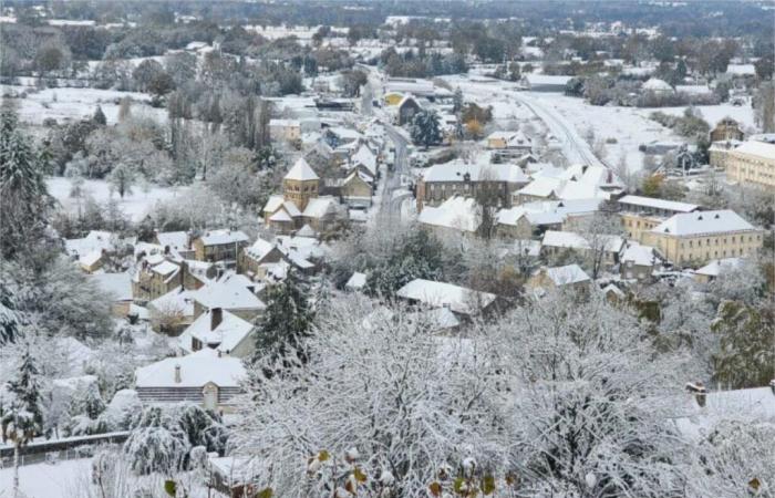 nach Wind und Schnee Häuser ohne Strom