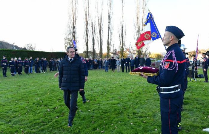 Der Innenminister beendete seinen Besuch in der von der Überschwemmung am 17. Oktober verwüsteten Stadt Haute-Loire