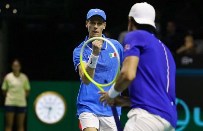 Davis Cup: Titelverteidiger Italien und Australien erreichen das Halbfinale