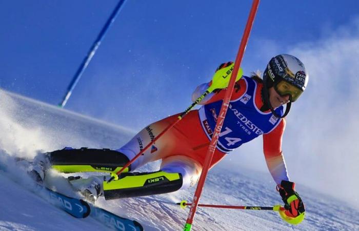 Ski Alpin: Shiffrin führt, Holdener und Rast überzeugen