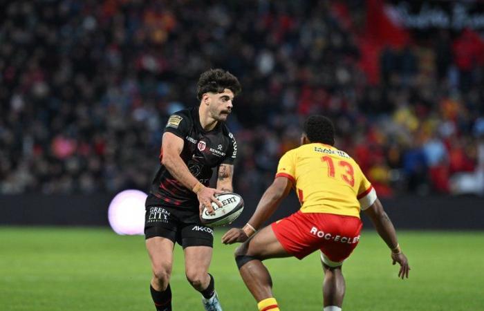 ZOOM. Stade Toulousain-Perpignan: Romain Ntamack hat immer noch etwas auf dem Buckel … Wie hat sich der Spieler bei seiner Rückkehr nach Toulouse verhalten?