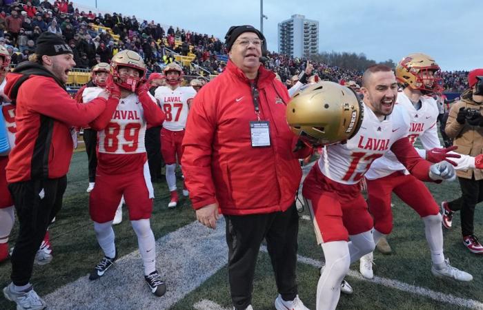 Golden Hawks 17 – Rouge et Or 22 | Kein Touchdown, aber die Trophäe