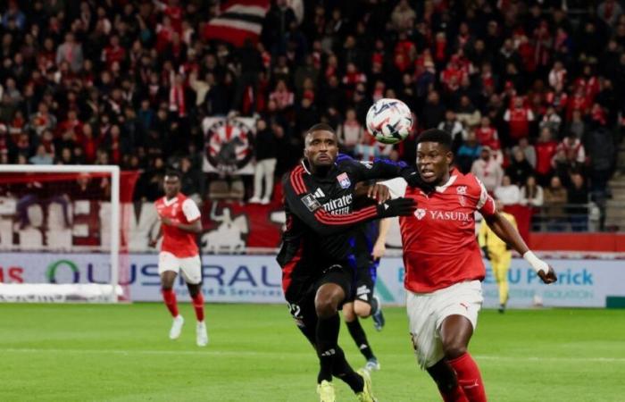 Stade de Reims holt einen guten Punkt gegen Olympique Lyonnais