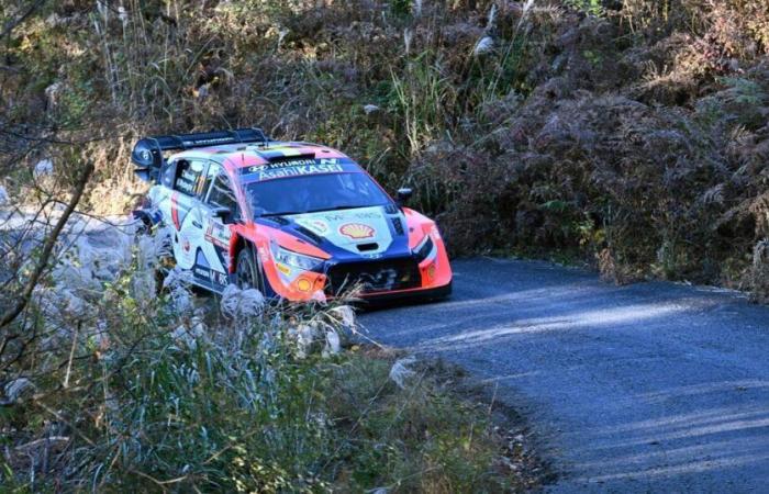 Neuville kommt dem Titel in Japan näher, Tänak bleibt Spitzenreiter