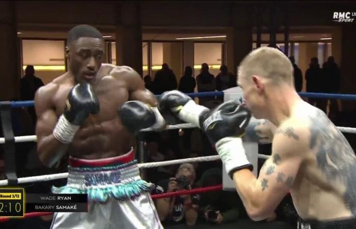 der Sieg von Chef Bakary Samaké gegen den Australier Wade Ryan in Châtelet