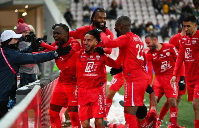 DFCO – Versailles (2:0): Die Reds auf dem Podium!