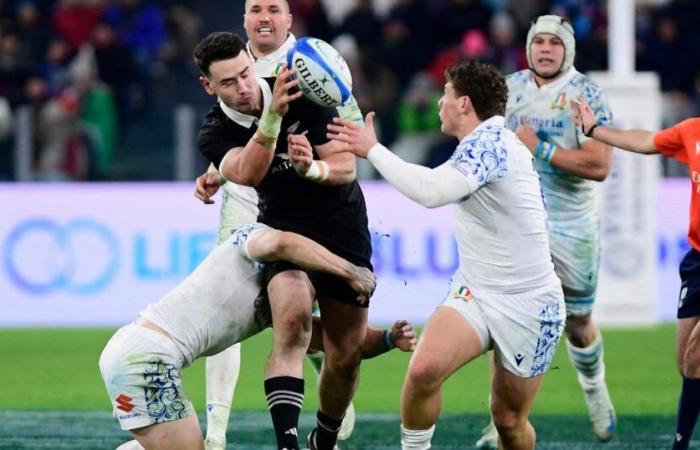 schleppend gewinnen die All Blacks in Italien