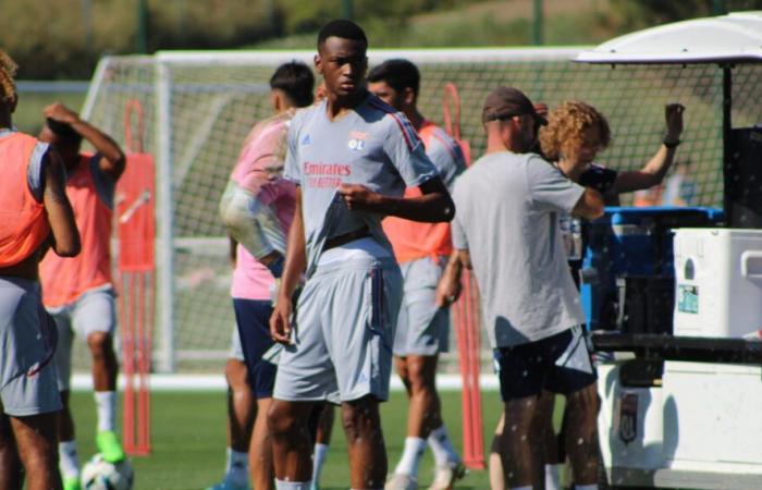 Die Reserve lächelt gegen Hauts Lyonnais