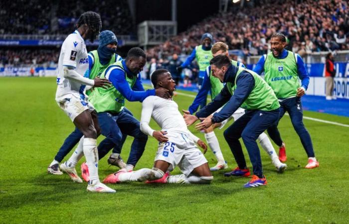 Hamed Junior Traoré, der Sturzhit in Auxerre