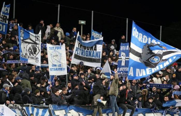 Ligue 2. Die Schiedsrichtergewerkschaft prangert die Gewalt gegen den Bastia-Schiedsrichter an